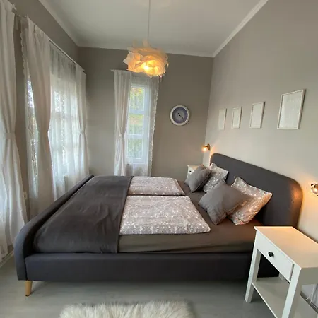 Vazsonyi Vendeghaz Balatonfured