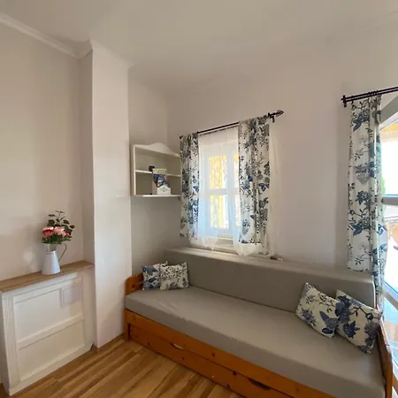 Vazsonyi Vendeghaz Balatonfured